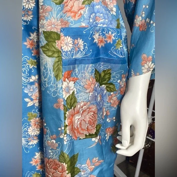 Vintage Kamon Kimono Japan 100% silk - Picture 3 of 11